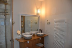 Maison d'Hôte de Charme à la Campagne 'L'aubier du tilleul' à Chanos-curson
