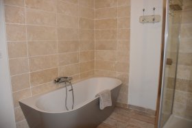 Maison d'Hôte de Charme à la Campagne 'L'aubier du tilleul' à Chanos-curson