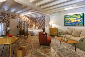 Maison d'Hôtes de luxe 'Maison d'hôtes les jardins saint eloi' à Le lonzac