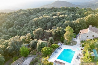 'Domaine cardu' à Cardo torgia