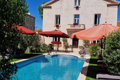 2 suites et 3 chambres 'Villa maskali' à Aude