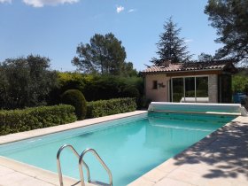 Maison de Vacances et Piscine en Provence verte 'Maison d'Hôtes "Carpe Diem"' à Draguignan