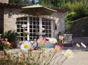 Chambre d'hôte 'Clairefontaine Cannes Grasse' à Le tignet