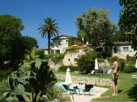 Chambre d'hôte 'Clairefontaine Cannes Grasse' à Le tignet