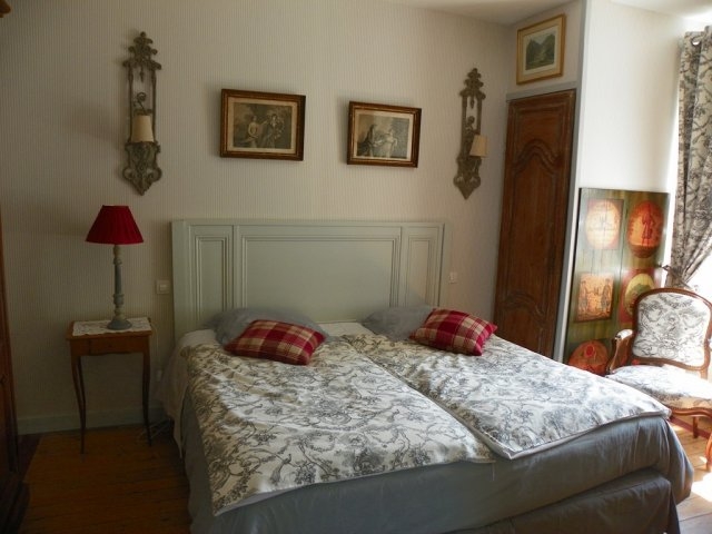 Chambre d'hôte 'Le prieure boutefol' à Surville