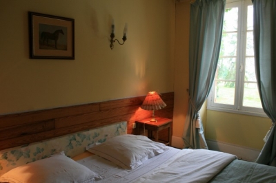 Chambre d'hôte 'MAISON  D  AGES - 4 EPIS CHARME GITES DE FRANCE' à Ousse suzan