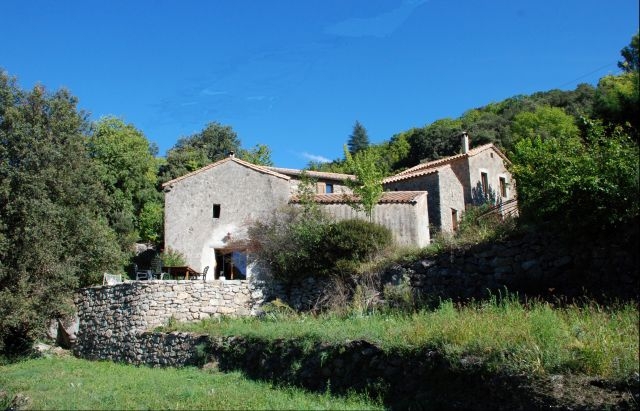 Gîte rural et Chambres d'hôtes 'Lodging, bed and breakfast at the Mas des Nabières in the southern Cévennes' à Saint-martial