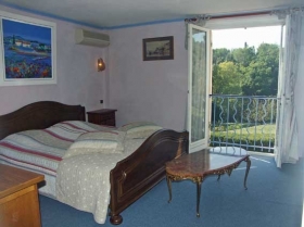 Chambre d'hôte et gite 'Bienvenue à la bastide des jaisous' à Peymeinade grasse