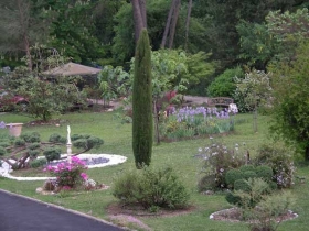 Chambre d'hôte et gite 'Bienvenue à la bastide des jaisous' à Peymeinade grasse