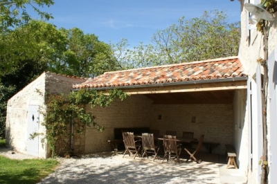 Gîte rural 'La Fermette, gîte 3 étoiles pour 10 personnes' à Surgères