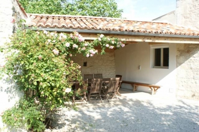 Gîte rural 'La Fermette, gîte 3 étoiles pour 10 personnes' à Surgères