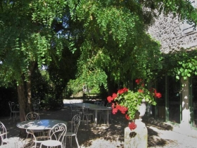 Chambre d'hôte 'Le jeu du mail' à Alba la romaine