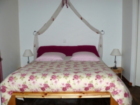 Chambre d'hôte 'DOMAINE DE LA CLAUZADE' à St-germain-les-vergnes