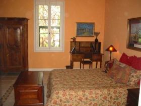 Chambre d'hôte 'Mas du petit grava' à Arles- moules