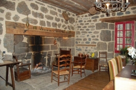 Chambre d'hôte 'Château de lescure' à Saint martin sous vigouroux