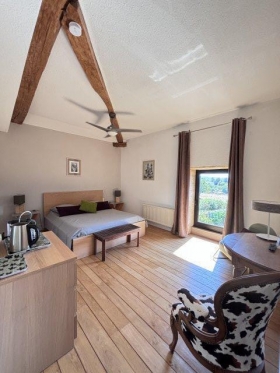 Chambre d'hôte 'Domaine du vernay' à Mazille