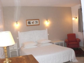 Chambre d'hôte 'LE MOULIN DE COURLAS' à St jean de maruejols / barjac