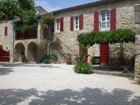 Chambre d'hôte 'LE MOULIN DE COURLAS' à St jean de maruejols / barjac