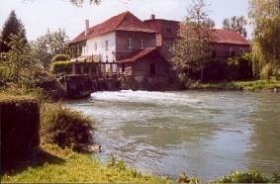 Chambre d'hôtes 'Le moulin de fillievres' à Fillievres