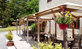 Chambre d'hôte et Tentes 'La  Source' à Saint pierre d'argencon