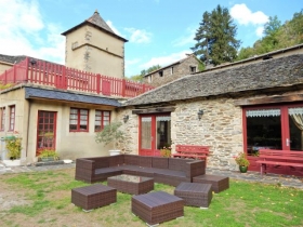 Gîte rural 'Les Copains à Bord: restaurant, chambres d'hotes , roulottes, gites et auberge' à St julien d'arpaon