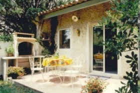 Gîte de séjour 'L'oustaou du comtat' à Molleges