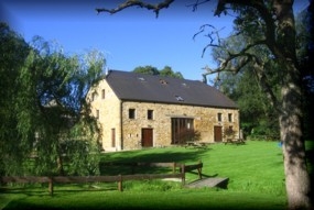 Gîte rural 'Gites d'Ogne 14 / 16 - 20 / 23 personnes Gite de groupe gites modulables Ardenne Sprimont Spa Liège' en Liège