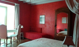 Chambre d'hôte 'Logis de La TOUR des LAUDES' à Breuil barret