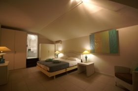 Maison / Villa 'Villa de luxe Front de mer Guadeloupe 12 pers: accolée au Golf de St François' à Saint francois