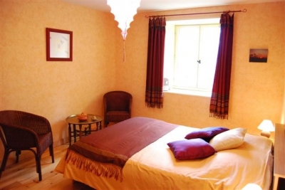 Gite, Chambre d'hôte, insolite 'Chambre d'hôte et gîte plein sud' à Montregard
