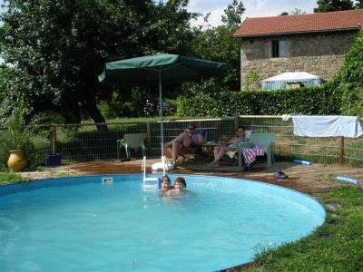 Gite, Chambre d'hôte, insolite 'Chambre d'hôte et gîte plein sud' à Montregard
