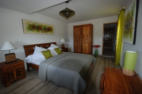 Chambre d'hôte 'LE MAS DES SORCIERES Chambres et table d'hotes' à Valréas