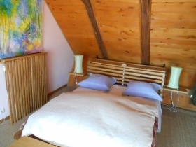 Chambre d'hôte et gîte. 'Chambres d'hotes les mazes et gîte 8 personnes.' à Saint gêniez d'olt et d'aubrac