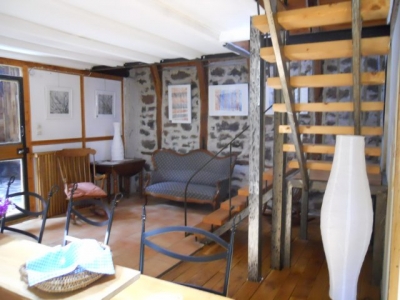 Chambre d'hôte et gîte. 'Chambres d'hotes les mazes et gîte 8 personnes.' à Saint gêniez d'olt et d'aubrac