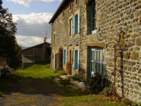 Chambre d'hôte et yourte 'La garnasette' à Rosières