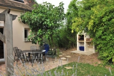 Chambres d'hôtes et gîte 'Le jardin des roches' à Moigny sur ecole