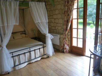 Chambre d'hôte 'MOULIN DE LA PLANCHE FERRAND' à Puy guillaume