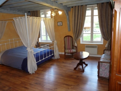 Chambre d'hôte 'MOULIN DE LA PLANCHE FERRAND' à Puy guillaume