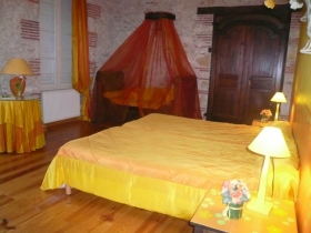 Chambre d'hôte 'Domaine de paguy' à Betbezer d ' armagnac