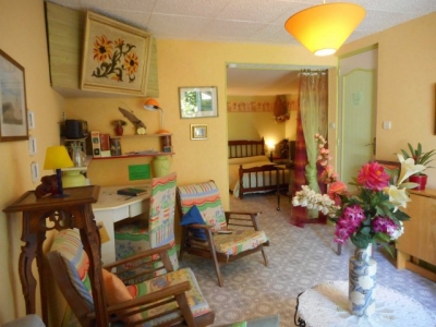 Chambre d'hôte 'Séjour et chambre, s/b et wc indiv. entrée indépendante donnant  sur jardin' à Limoges