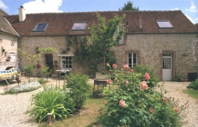 Chambres hôtes - gîte 'Les 3 roses' à Villeneuve sur yonne